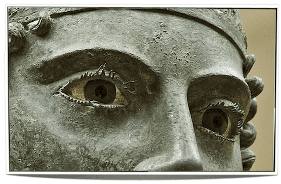 Дельфийский возничий в музее